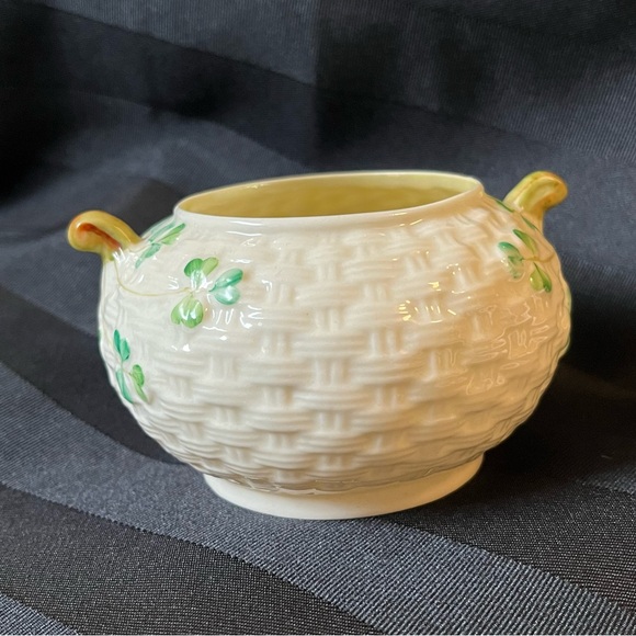 Vintage Belleek Ireland Porcelain Sugar Dish Shamrock Basketweave 4th Green Mark - Picture 3 of 10